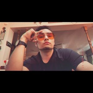 Meet your Posher, Alan